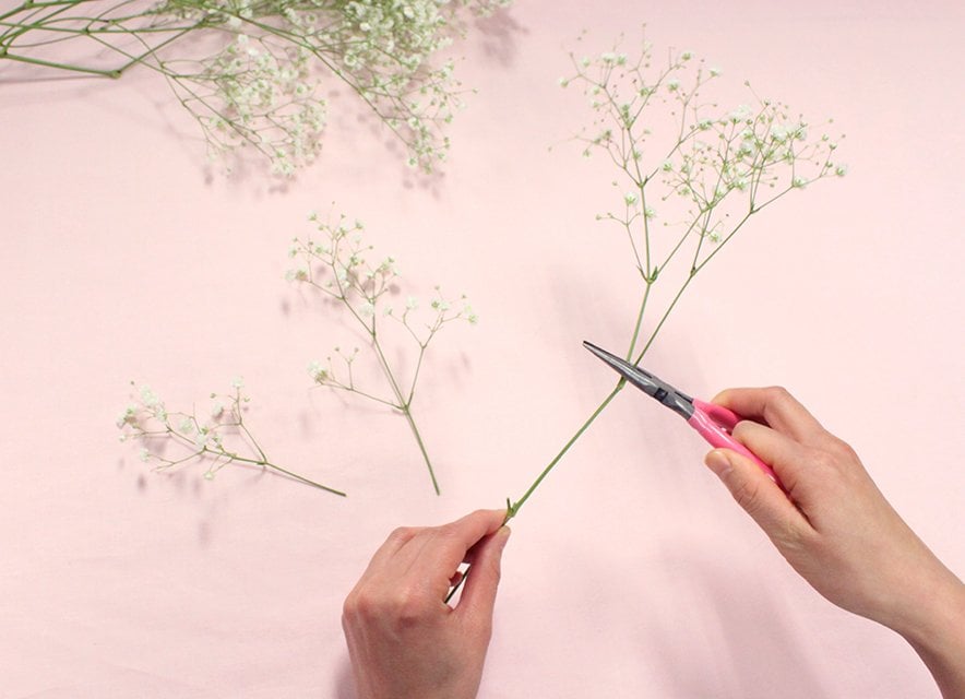 How to Make a Baby's Breath Flower Crown - Zoë With Love