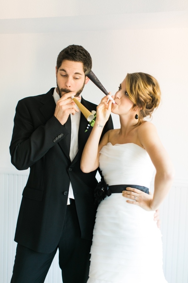 Rockin' Ideas for a Black and Gold New Years Eve Wedding -Beau