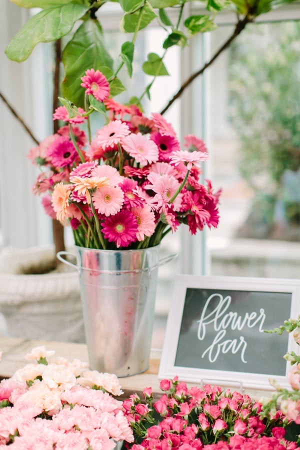 Flower Bars: 3 Ways to Include the Newest Wedding Trend at Your