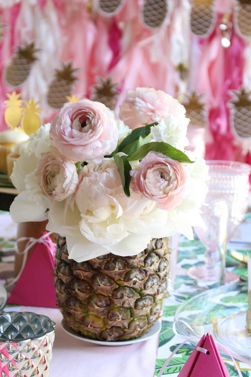 tropical bridal shower, tropical wedding, pineapple bridal shower, pineapple wedding, pineapple vase