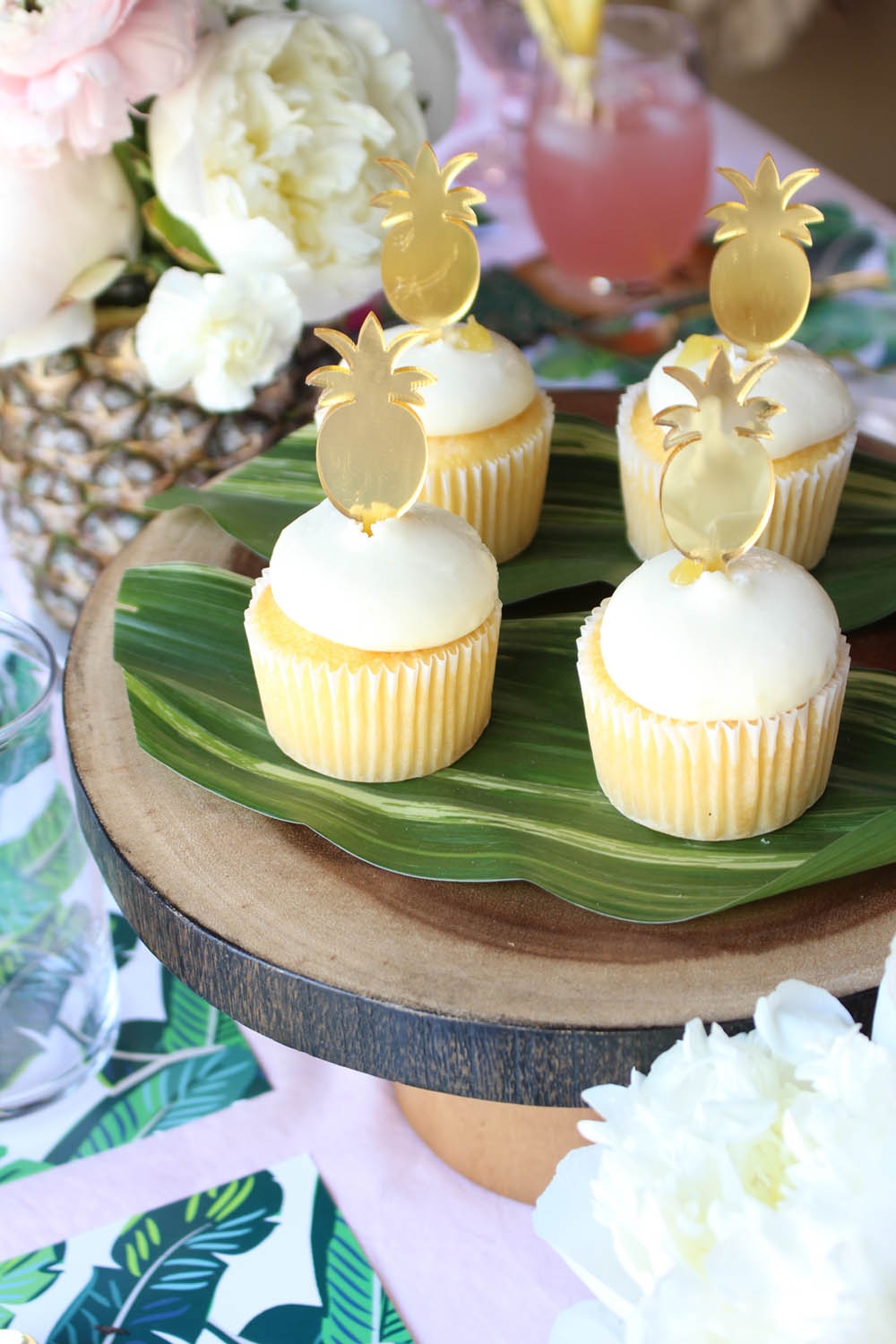 tropical bridal shower, tropical wedding, pineapple bridal shower, pineapple wedding, pineapple cupcakes, pineapple cupcake toppers