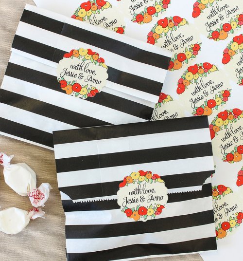 Personalized Scalloped Wedding Labels
