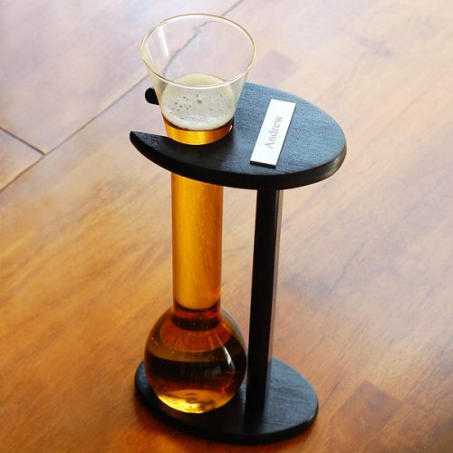 Personalized Half Yard 32 Oz Ale Glass with Stand