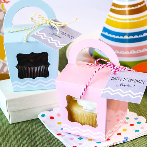Cupcake Tote with Personalized Birthday Tag