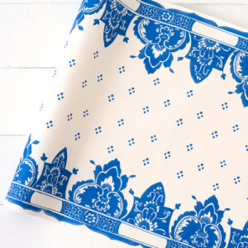 China Blue Paper Table Runner
