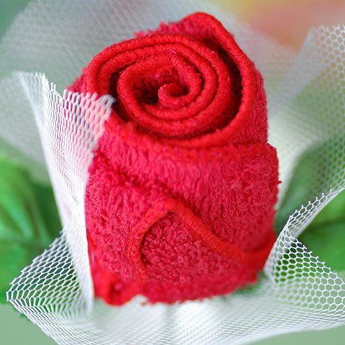 Rose towel favor, rose shaped folded towel favors