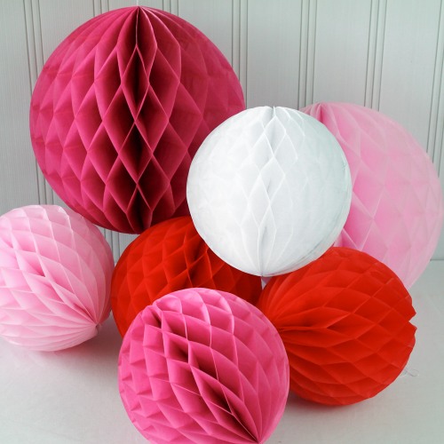 Honeycomb Ball Decoration