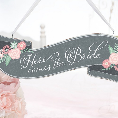 "Here Comes the Bride/Just Married" Sign